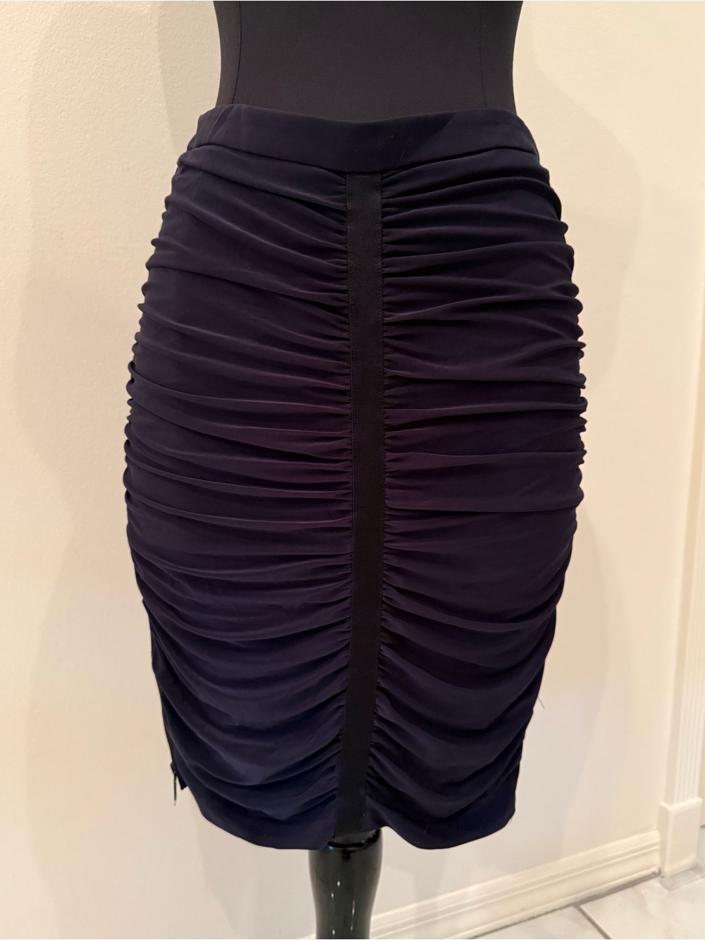 CACHÉ Ruched Navy + Black Knee Length Skirt Sz 4 $158
